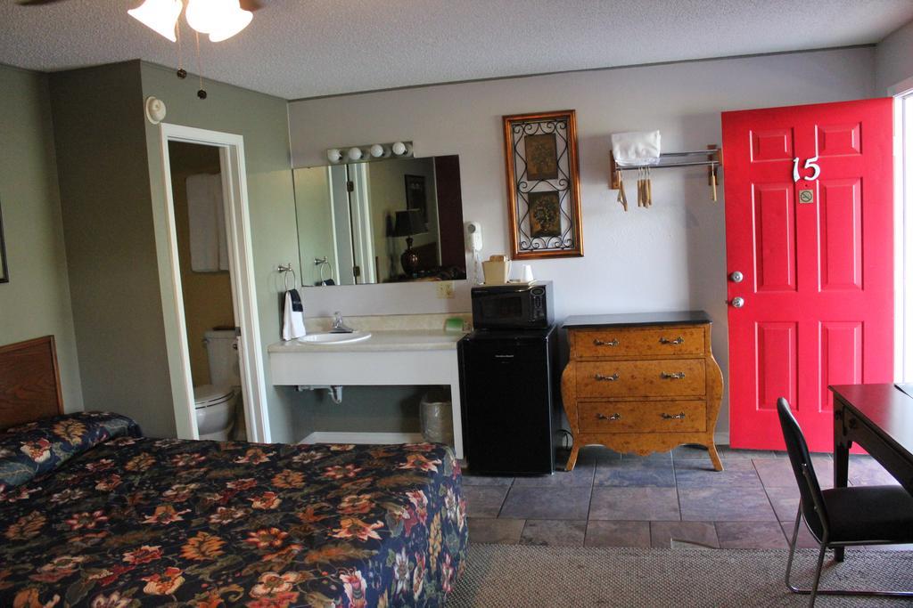 Brydan Suites ユリーカ・スプリングス エクステリア 写真