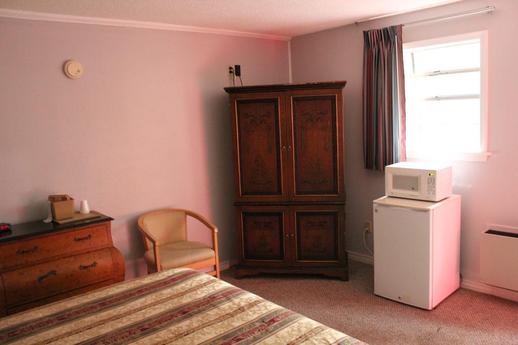 Brydan Suites ユリーカ・スプリングス エクステリア 写真