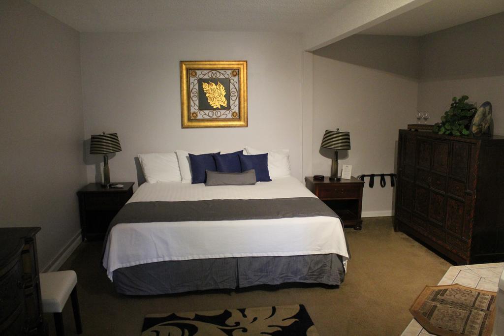 Brydan Suites ユリーカ・スプリングス エクステリア 写真